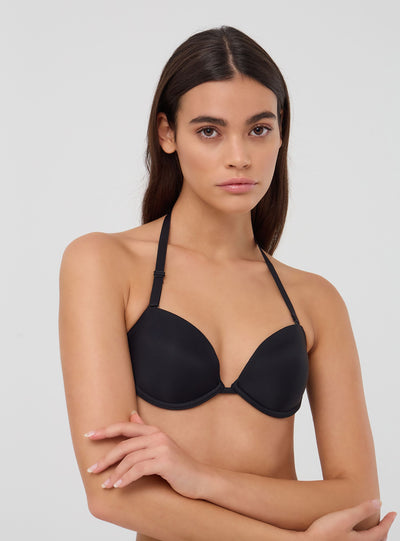Reggiseno multifunzionale con coppe preformate