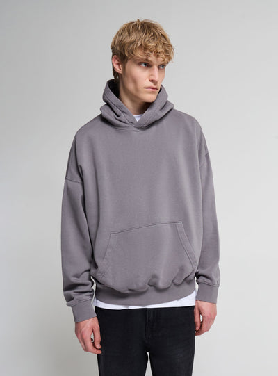 Felpa oversize con cappuccio e tasca a marsupio