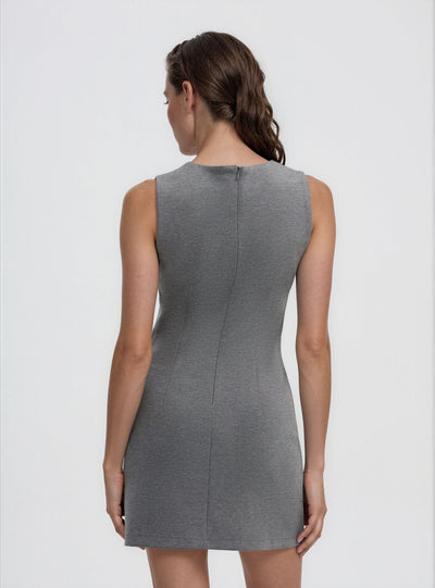 Vestito tubino smanicato con spacchi