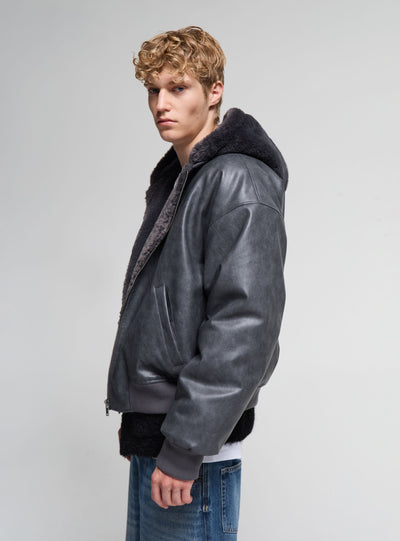 Bomber imbottito con cappuccio effetto pelle