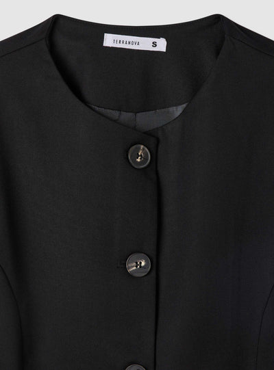 Collarless jacket with buttons