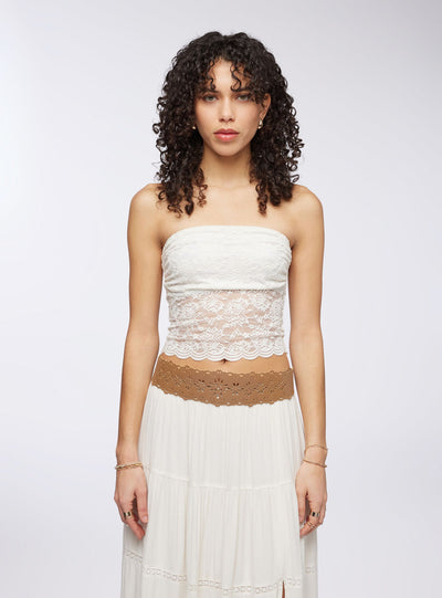 Top crop a fascia in pizzo semitrasparente