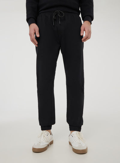 Jogger trousers with drawstring and cuffs