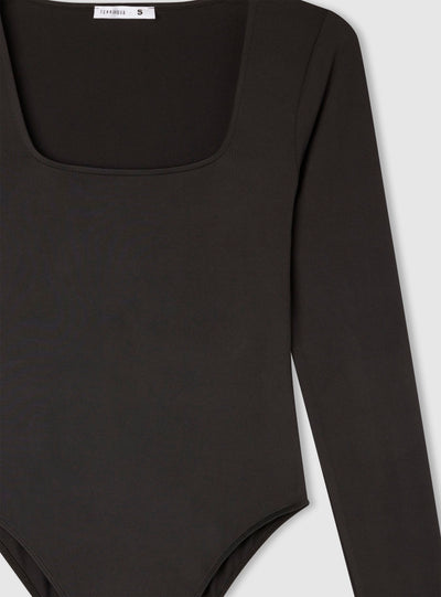 STILLG-SAB0076239001-S105-FULLBACK.jpg