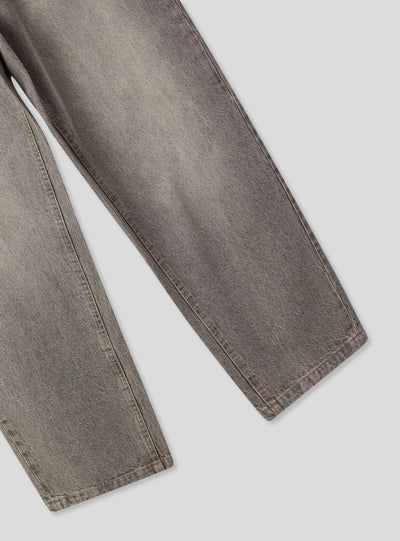 Baggy jeans