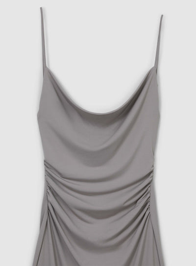 Robe longue avec décolleté en gouttière uni