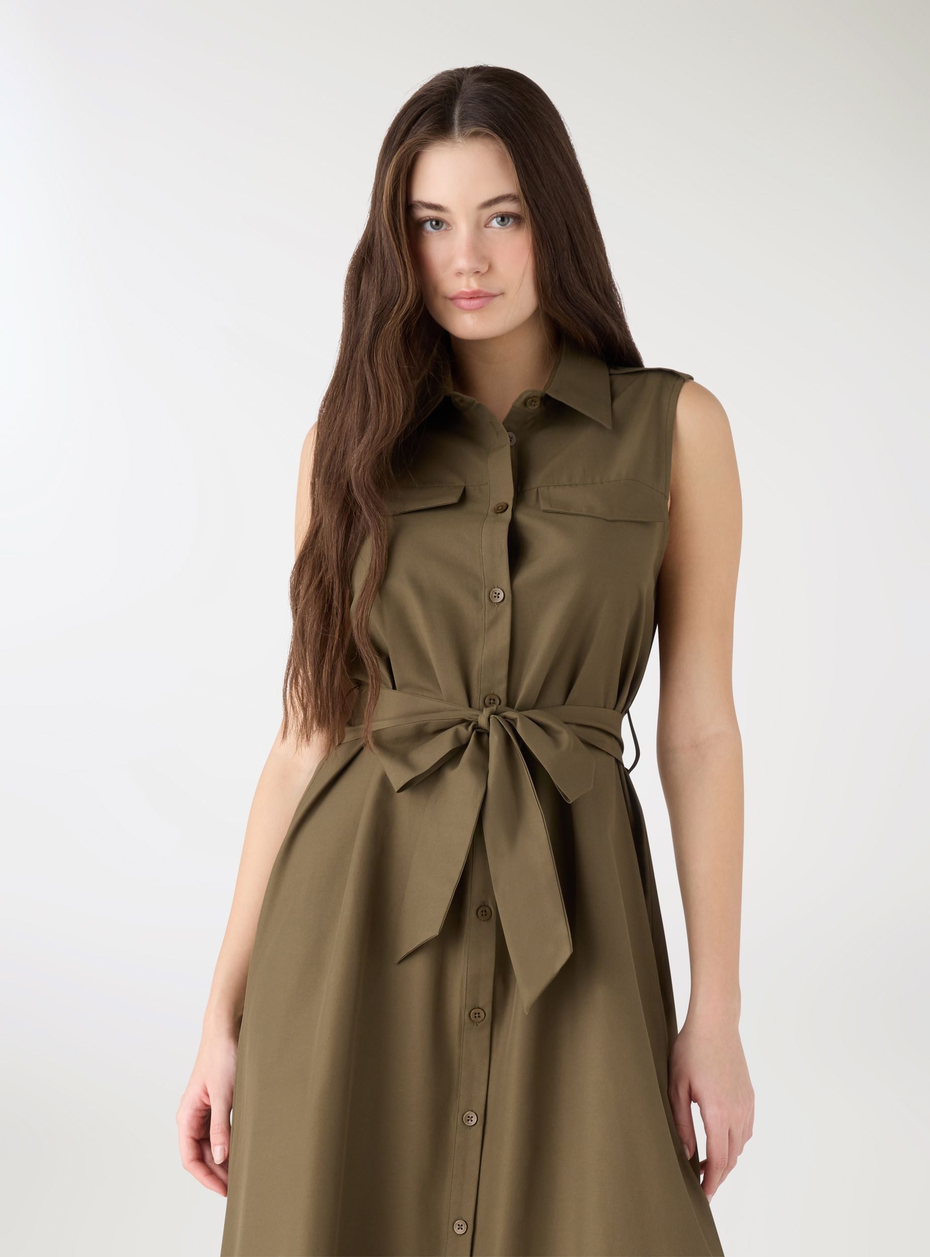 Sleeveless shirt dress with belt