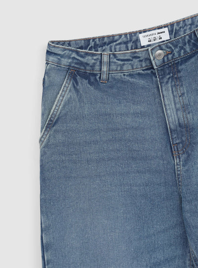 Baggy jeans with French-style pockets