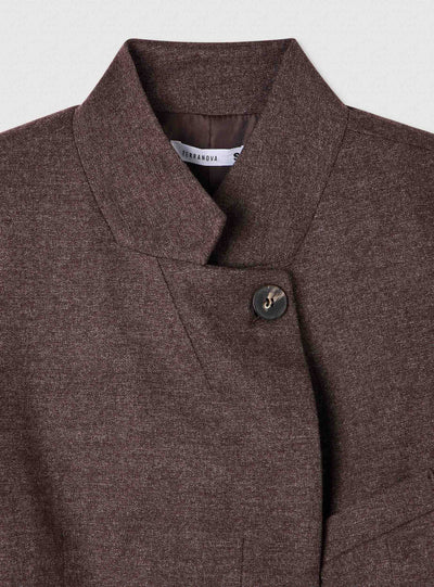Asymmetric solid-colour crop jacket