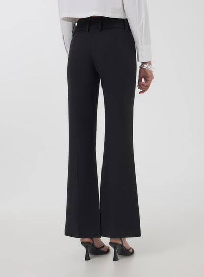 Pantaloni a zampa con fascia vita alta