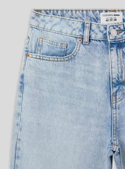 Jeans straight chiari acid wash con strappi