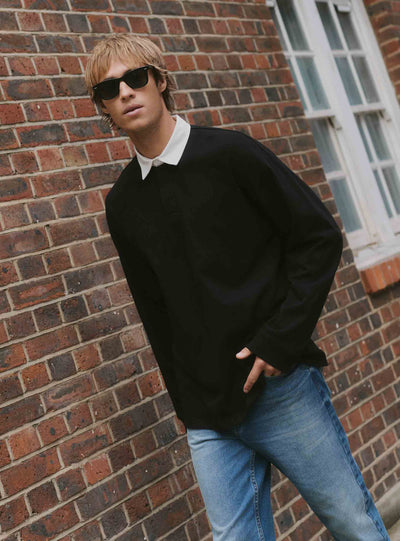T-shirt a maniche lunghe stile polo con collo a contrasto