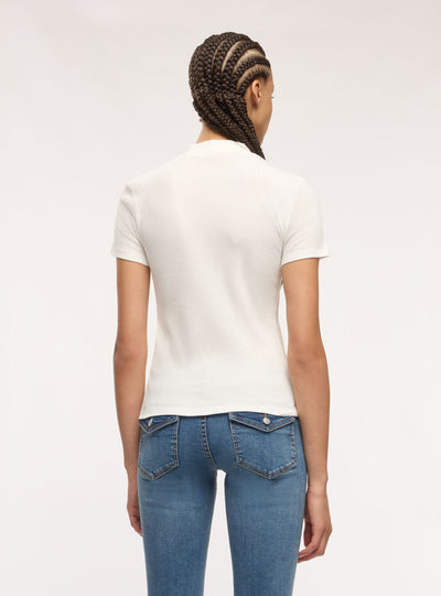 T-shirt a costine con collo lupetto