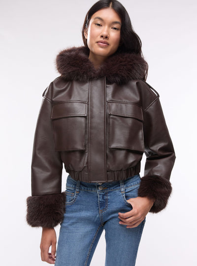 Giubbotto bomber con cappuccio e bordo in pelo