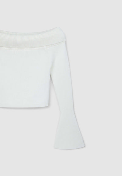 Maglia crop con spalle scoperte manica a campana