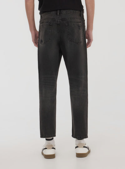 Jeans relaxed con strappi ampi