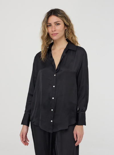Camicia ampia effetto raso tinta unita