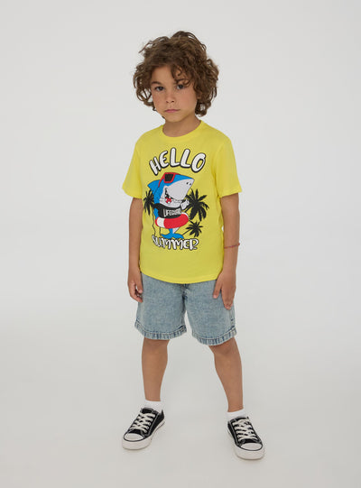 T-shirt con stampa squalo