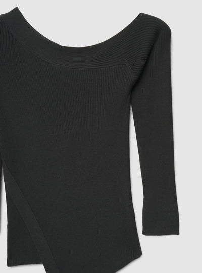 Maglia a spalle scoperte asimmetrica a tinta unita