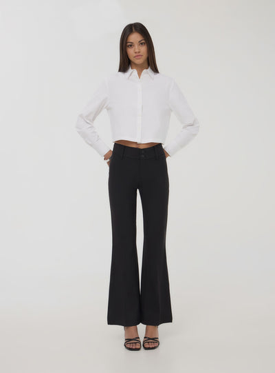 Pantaloni a zampa con fascia vita alta