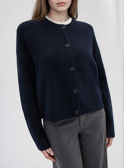 Cardigan ampio con bottoni