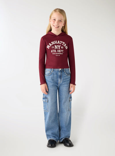 Crop-T-Shirt mit Kapuze und College-Print
