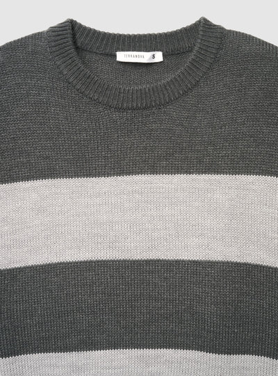 Maglia ampia a righe con maniche balloon