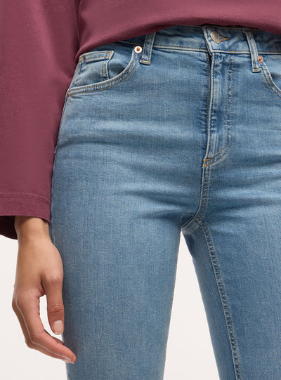 Jeans a zampa a vita alta tinta unita
