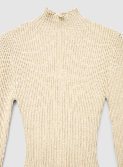 Vestito svasato a coste con collo lupetto