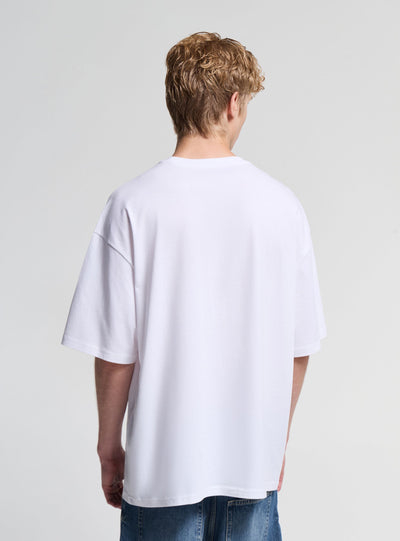 T-shirt over a tinta unita
