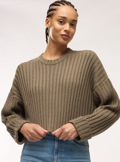 Maglia crop a coste larghe