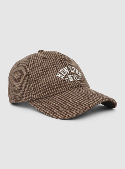 Cappellino baseball con ricamo college