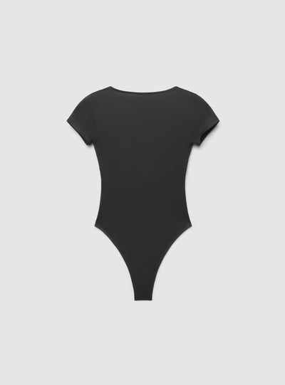 Body con scollo profondo e maniche corte
