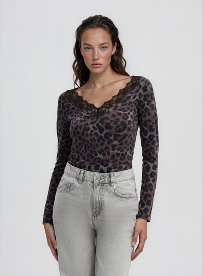 T-shirt a maniche lunghe animalier con scollo a V e bordo in pizzo