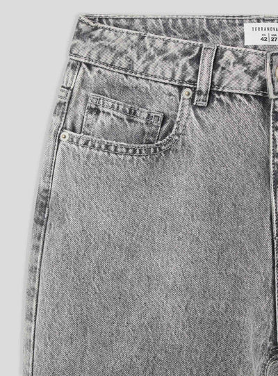 Jeans wide leg con strappi ampi