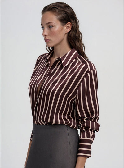 Camicia ampia a righe in satin