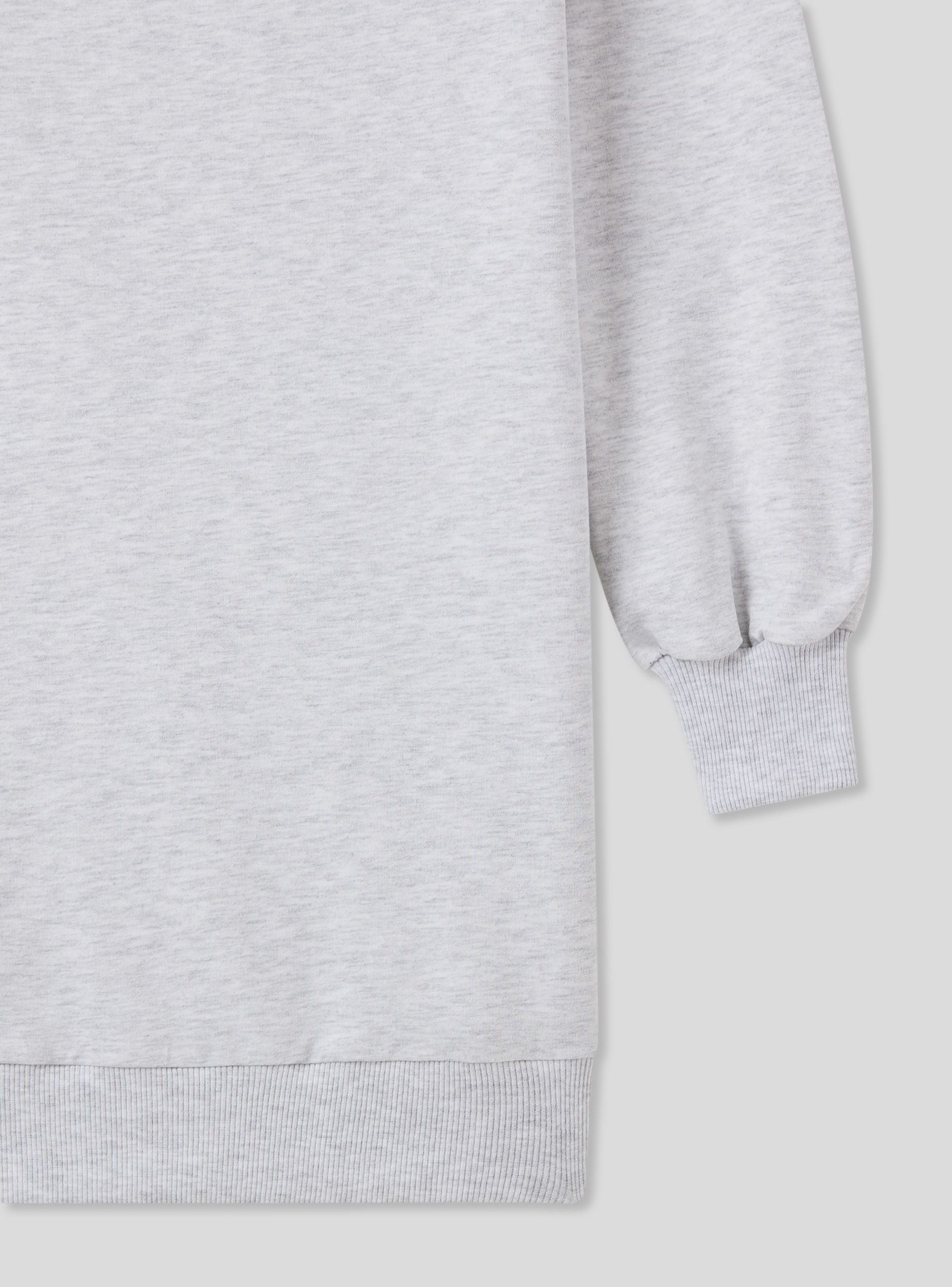 oversized grey sweatshirt dress Oversized Crewneck Fleece Sweatshirt – Soft, Warm, and Effortlessly Chic –  ZINNTRA