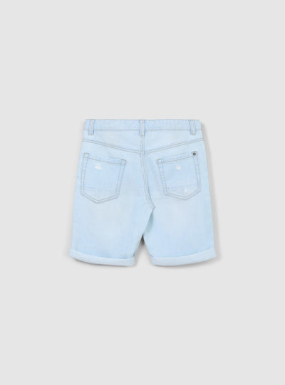 Shorts di jeans chiari con strappi