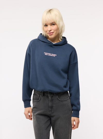 Felpa crop con cappuccio e scritta