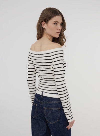 Maglia a righe con spalle scoperte