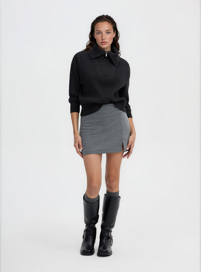 Skort mini gessato con spacco