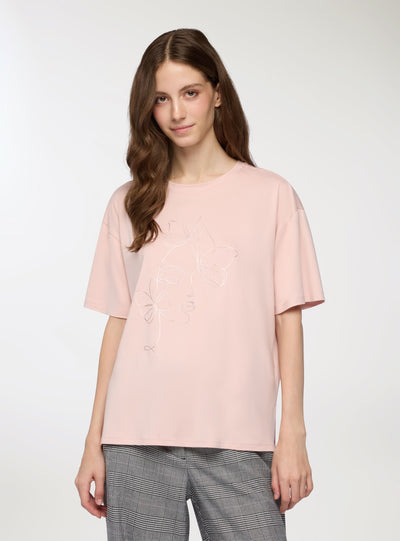T-shirt con stampa volto e farfalle