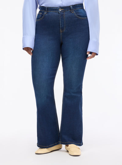 Jeans a zampa lavaggio medio