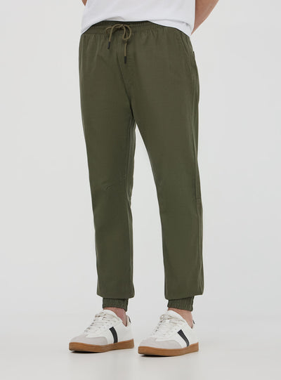 Jogger trousers with drawstring and cuffs