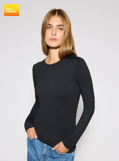 Long-sleeve thermal T-shirt in a solid colour