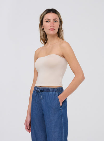 Top crop a fascia con coppe interne