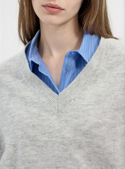 Maglia morbida con scollo a V