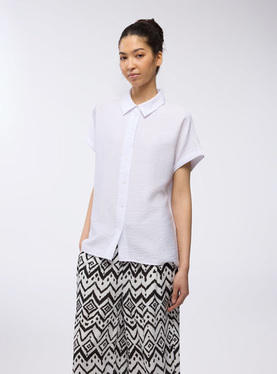Camicia con maniche ad aletta tessuto leggero