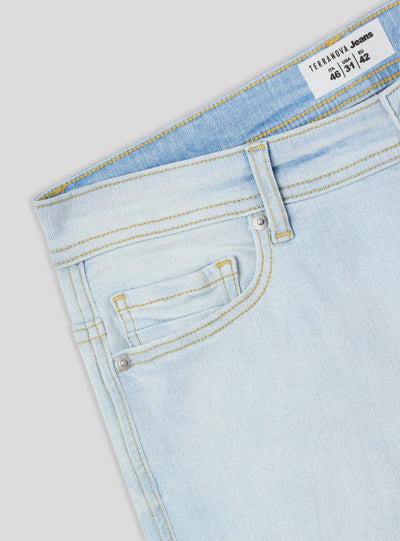 Light skinny jeans with rips