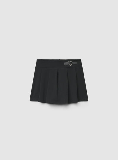 Skort with pleats and heart applique